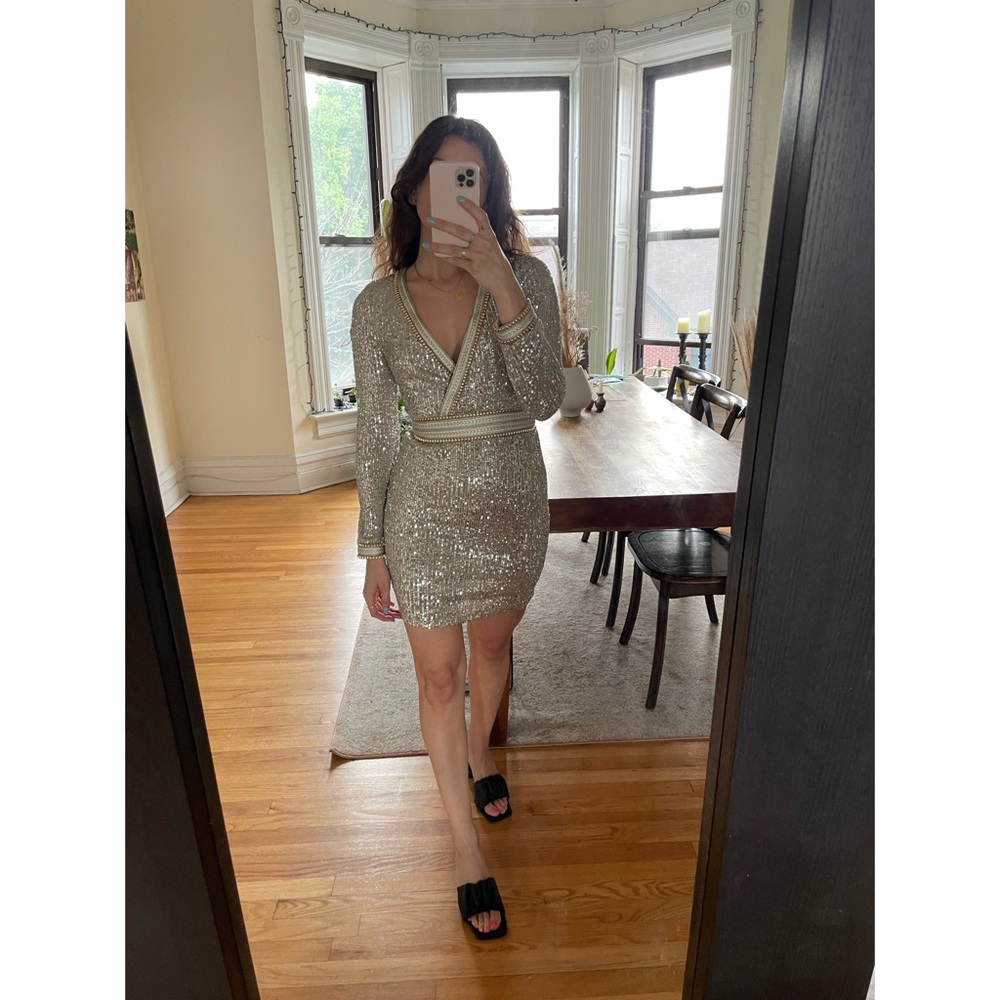 NWT Guess Silver Sequin Long Sleeve Party Dress